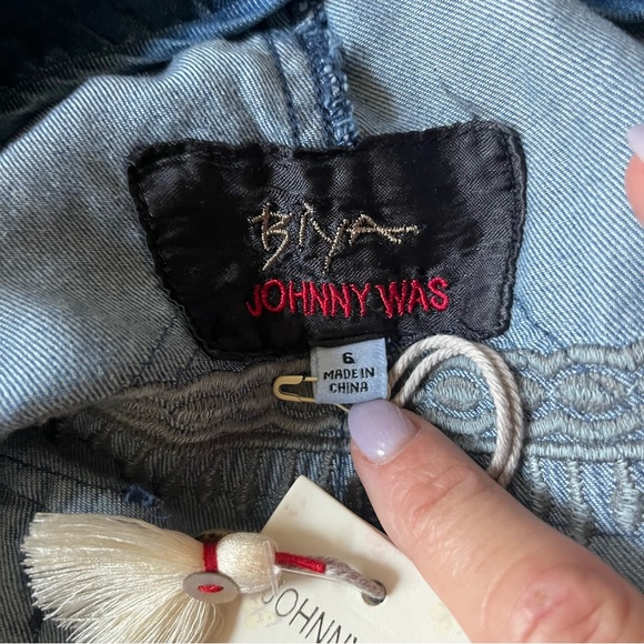 NWT Johnny Was Biya Aventura Embroidered Cargo Denim Pants size 6 - Picture 14 of 16
